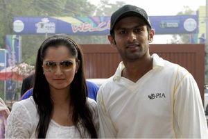 Sania Mirza-Shoaib Malik expecting first child, due in October