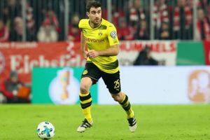 Arsenal close to signing Dortmund defender Sokratis