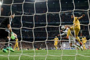 Vazquez threw himself over like I would've done – Maradona