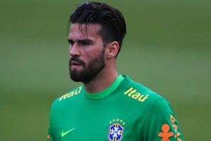 Monchi: No Liverpool offer for Alisson