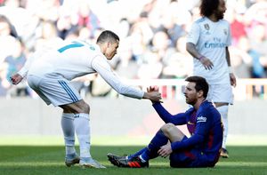 An El Clasico of honour before World Cup