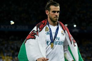 Rio Ferdinand urges Gareth Bale to make Premier League return