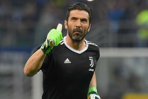 Gianluigi Buffon to leave Juventus at end of season, but has offers to continue playing