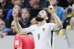 Benzema comparisons have made me stronger, says Giroud
