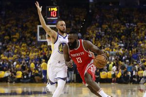 Harden, D'Antoni rue 'soft' Rockets performance in Warriors drubbing