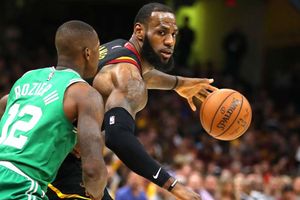 LeBron scores 44 points as Cavs level series against Celtics