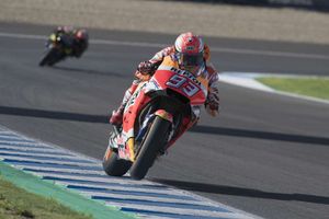 Marquez dominates in Jerez as rivals all crash out