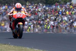 Marquez extends lead at Le Mans as Dovizioso crashes again