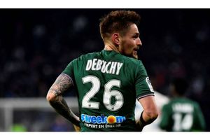 Arsenal flop Mathieu Debuchy aiming for 'magic' France World Cup call-up