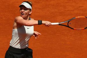 Madrid Open: Halep v Wozniacki battle begins, Muguruza heads through