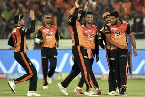 IPL 2018: SRH vs DD Preview: Playing 11s, Timings, Live Streamings & More
