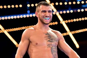 Arum pessimistic over Lomachenko-Garcia prospects