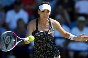 Radwanska fashions unlikely run as Wozniacki wins again at Eastbourne