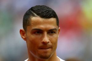Ronaldo facial hair inspired by Quaresma joke
