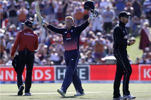 Bairstow says England can cope with No.1 tag as new-look Australia await