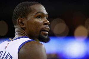 NBA Finals: Durant scores 43 as Warriors take 3-0 lead over Cavs