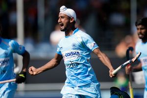 India hold Netherlands, to meet Australia in finals