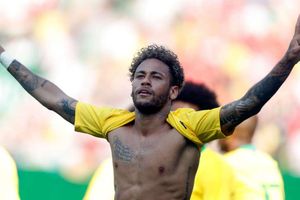 Neymar honoured to go level with Romario on 55 Brazil goals