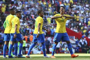 Roberto Firmino: A luxury option Tite must utilize before it's too late