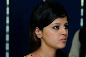 Feeling threatened, Sakshi Dhoni applies for gun license