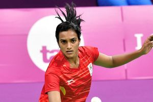 Sindhu off to a winning start; Sai Praneeth crashes