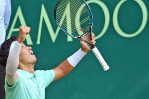 Thiem stunned by Sugita in Halle