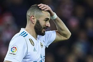 Benzema hits back at 'crazy' De Laurentiis over age jibe