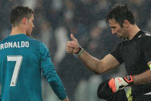 Juventus 'spectator' Buffon brushes off Ronaldo questions