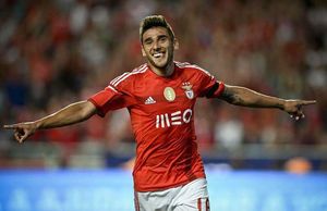 Eduardo Salvio is in focus as Inter and Roma make a move