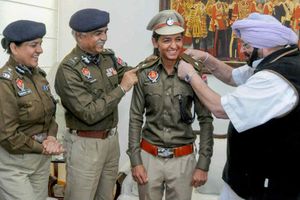 Harmanpreet Kaur loses DSP rank over fake certificate