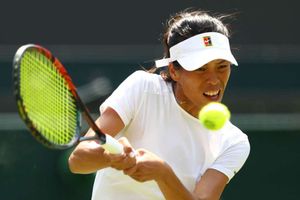 Wimbledon 2018: Simona Halep tumbles out to Hsieh Su-Wei after wasting match point
