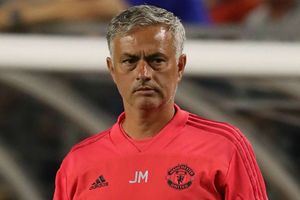 Mourinho silent on Manchester United's title chances