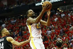 NBA: Kevin Durant signs new deal with Golden State Warriors