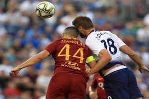 Roma 1 Tottenham 4: Llorente, Moura at the double for emphatic Spurs