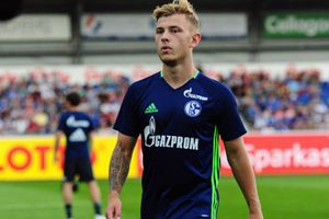 Max Meyer told to drop his wage demand by Arsenal Club Management