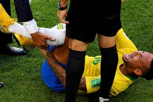 Sometimes I overreact, but I suffer on the pitch – Neymar vows to become new man