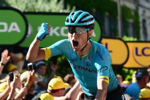 Nielsen wins 15 stage of Tour de France; Thomas keeps overall lead