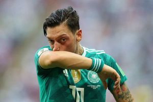 Mesut Ozil could retire from international duty