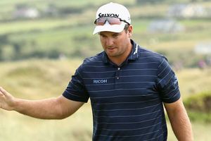 Fox shares Irish Open lead as McIlroy stumbles