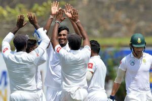 Sri Lanka vs South Africa, 1st Test Day 2: Dilruwan, Lakmal topple SA to give SL command