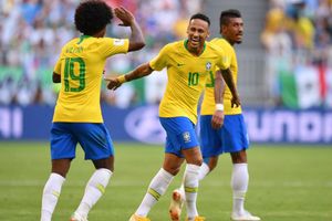 Willian praises 'excellent' Neymar amid criticism