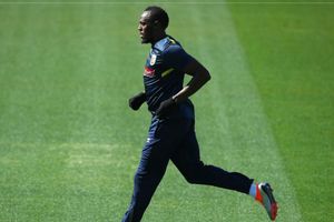 Bolt not giving up on Manchester United dream