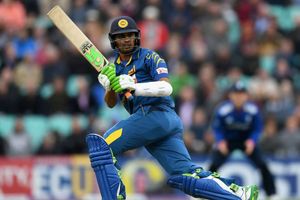 Sri Lanka edge South Africa in rain-affected run-fest