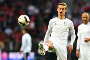 Tottenham plan £40m bid for Ajax wonderkid De Jong