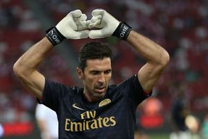Buffon thanks Juventus after PSG debut
