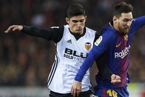 Valencia bring back Guedes permanently from PSG