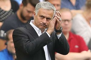 Mourinho admits Manchester United 'need some time'