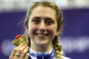 Kenny strikes gold again, Bastianelli sprints to victory