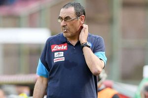 Chelsea manager Maurizio Sarri found a surprise way of getting around the stadium smoking ban
