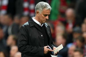 Mourinho applauds United's unity despite Spurs defeat